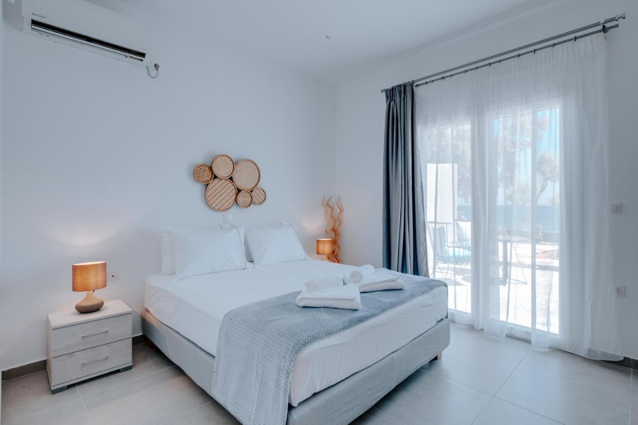 Blue Magic Villas Ajía Paraszkeví Kültér fotó